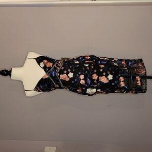 Missguided Flora Lace Dress